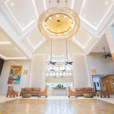 La Maja Rica Hotel Tarlac City Exteriör bild