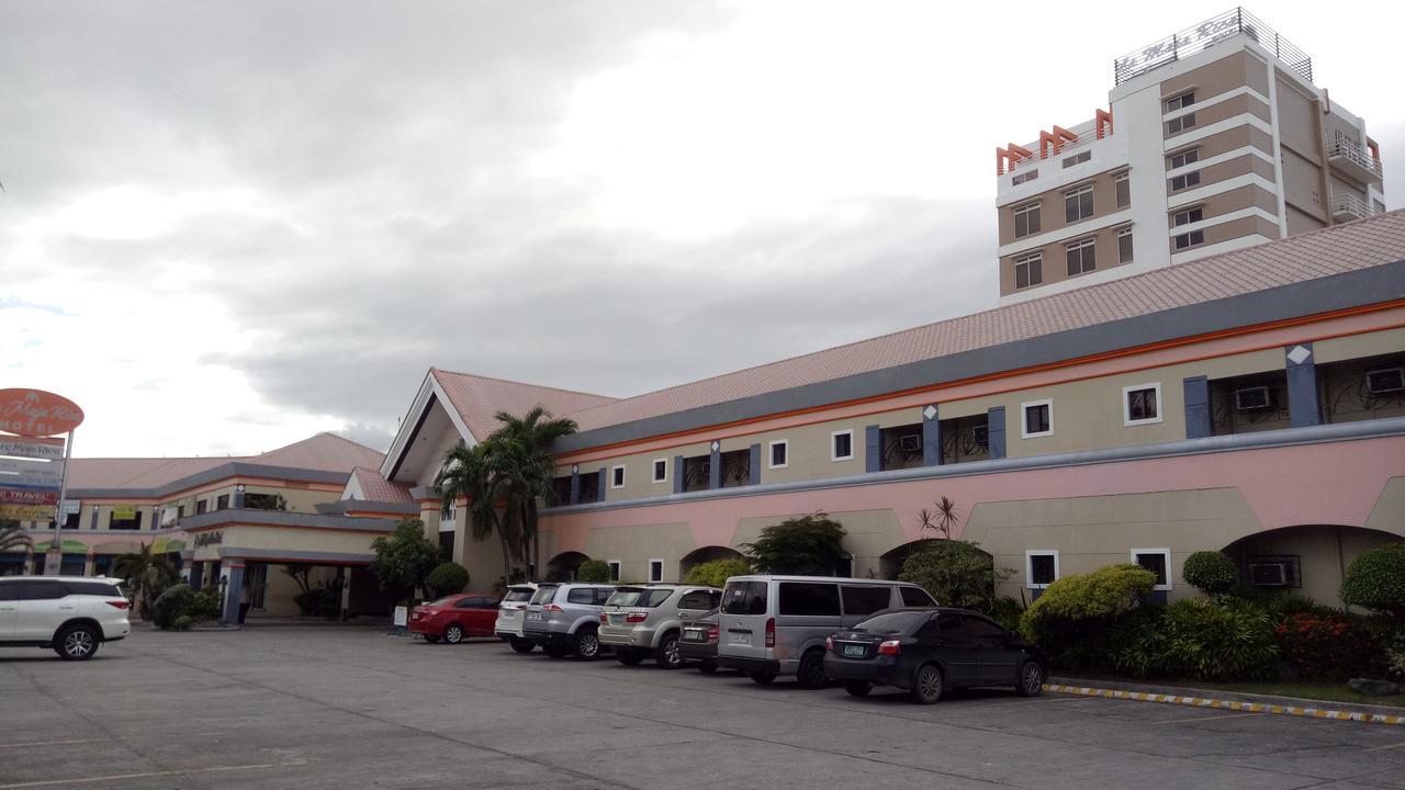 La Maja Rica Hotel Tarlac City Exteriör bild
