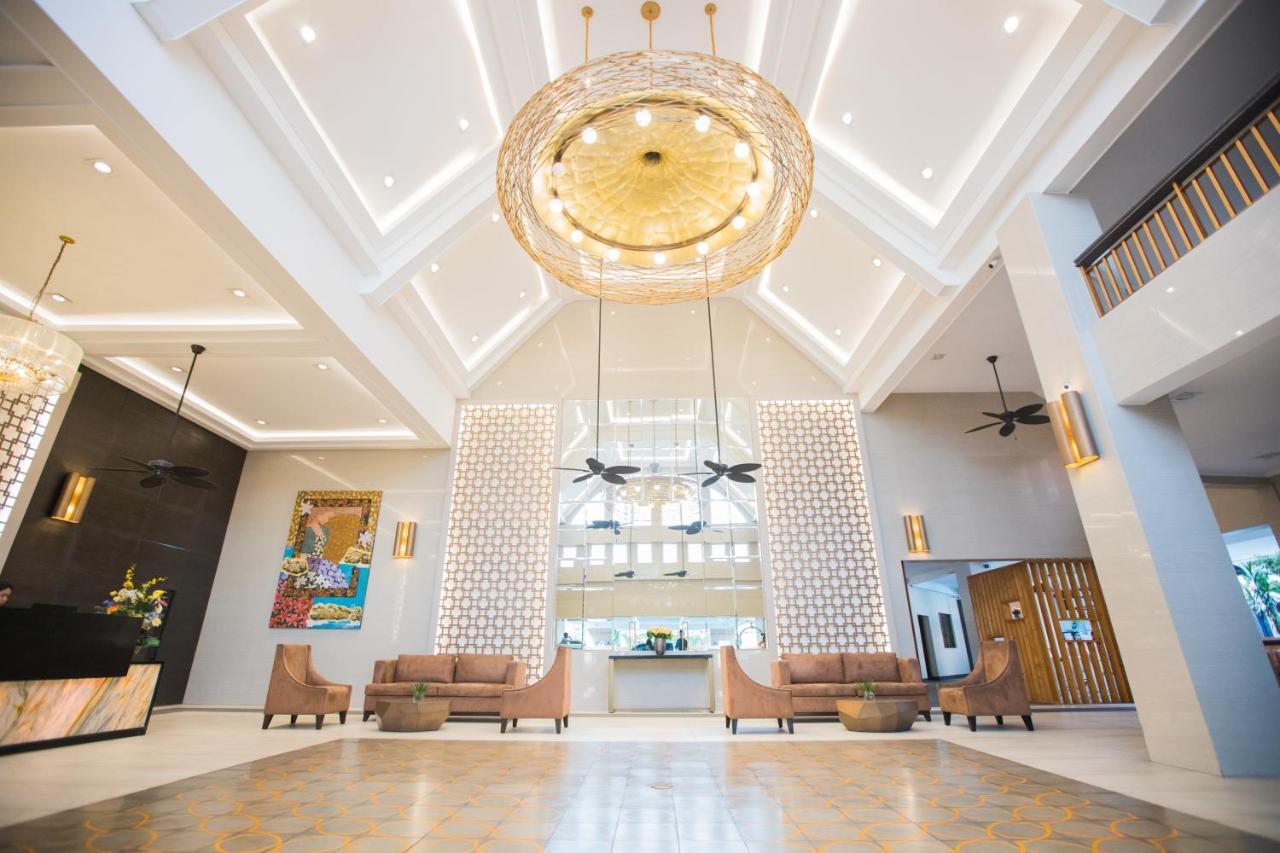 La Maja Rica Hotel Tarlac City Exteriör bild